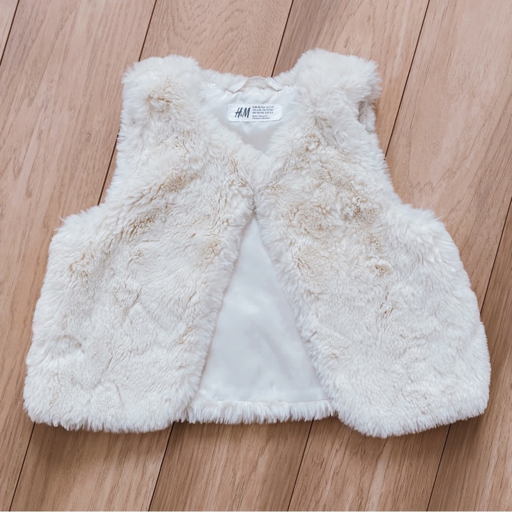 H&M fur vest - size 2-4Y